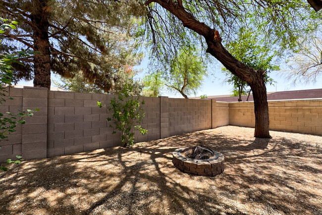 Building Photo - Home at 51st Ave/ Loop 101! . JOIN THE WAI...