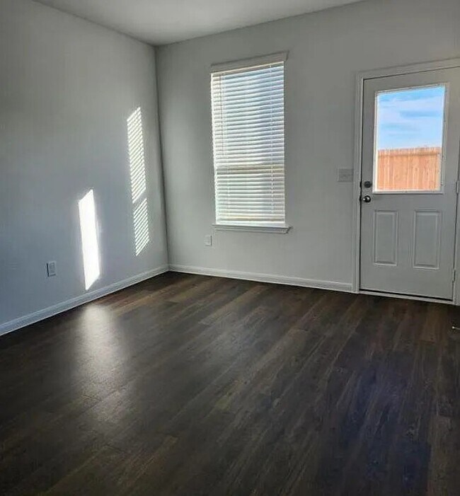 Building Photo - 23415 Cranberry Grader Ln