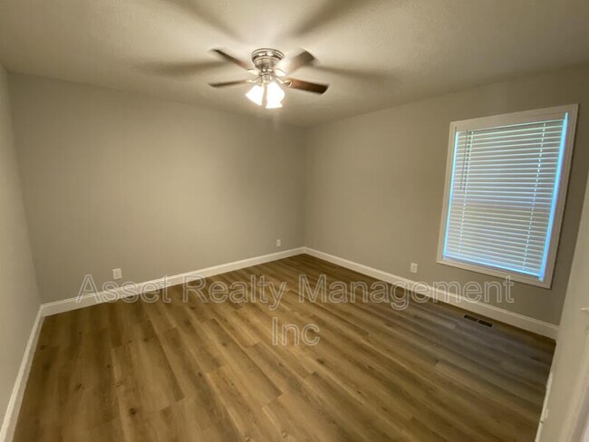 Building Photo - 252-254 Highland Avenue - 254