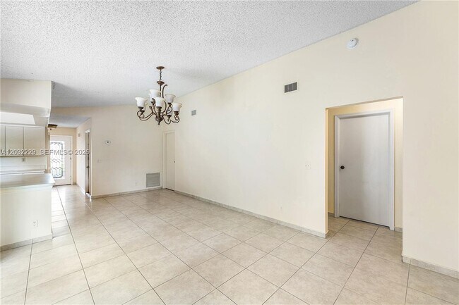 Building Photo - 1586 Old Cypress Trail