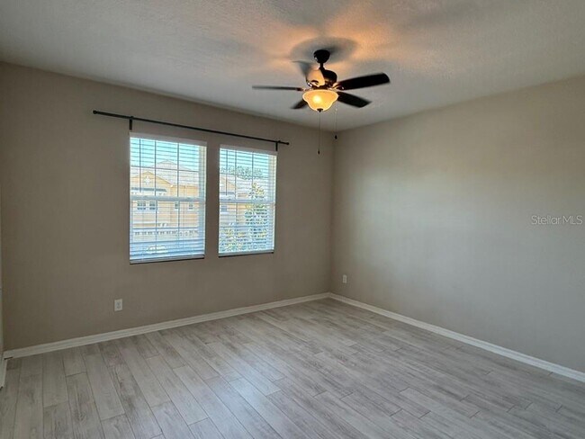 Building Photo - 15221 Sunrise Grove Ct