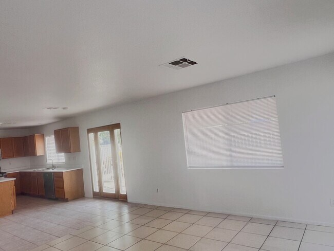 Building Photo - 4451 Sparkle Crest Ave