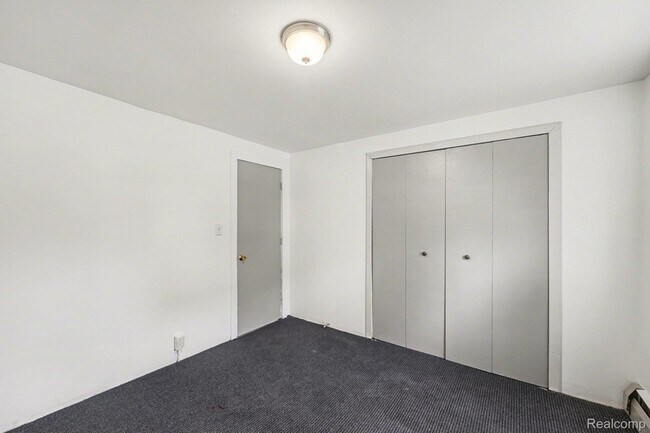 Building Photo - 434 N Hamilton St