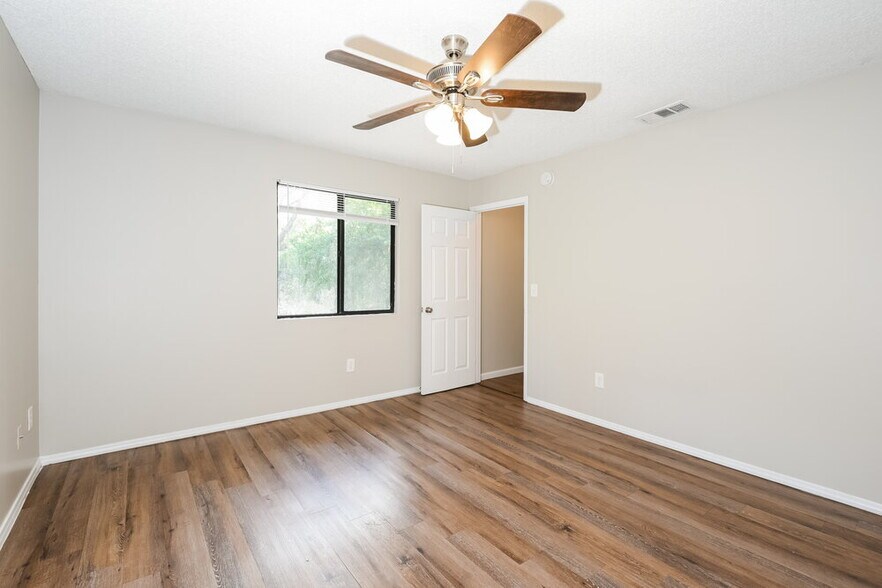 Building Photo - 4314 Pine Hills Cir