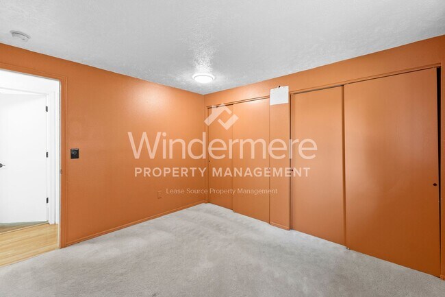 Building Photo - 4128 E 34th Ave