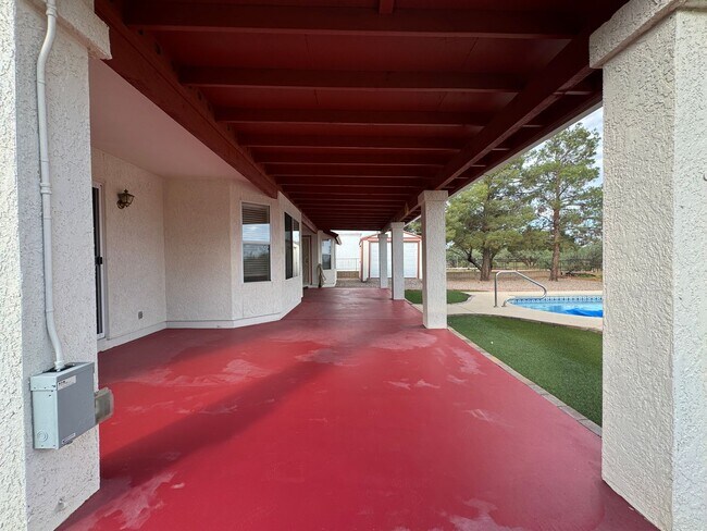 Building Photo - 3BR/2BA/2CG, 1836 sq.ft. rental with POOL in Sierra Vista, AZ