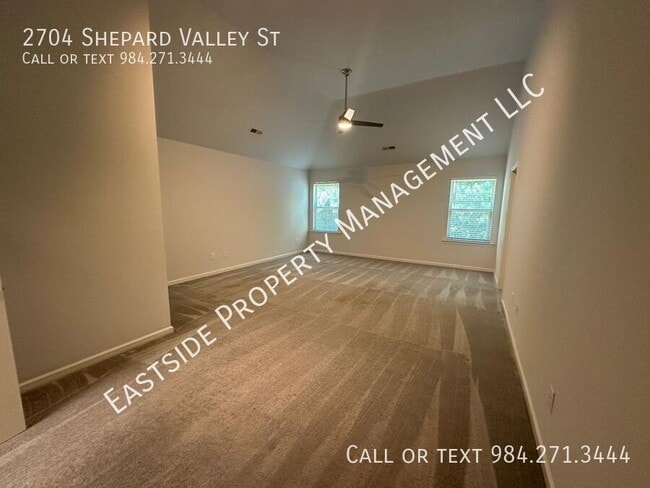 Building Photo - 2704 Shepherd Valley St