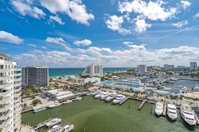 Building Photo - 1 Las Olas Cir
