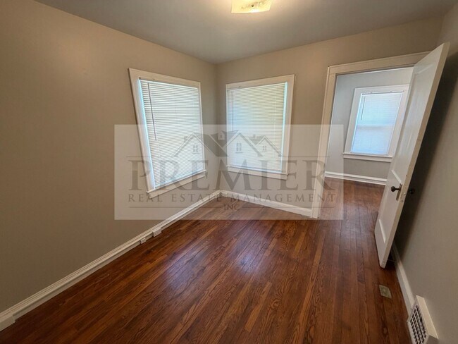 Building Photo - 5607 Virginia Ave