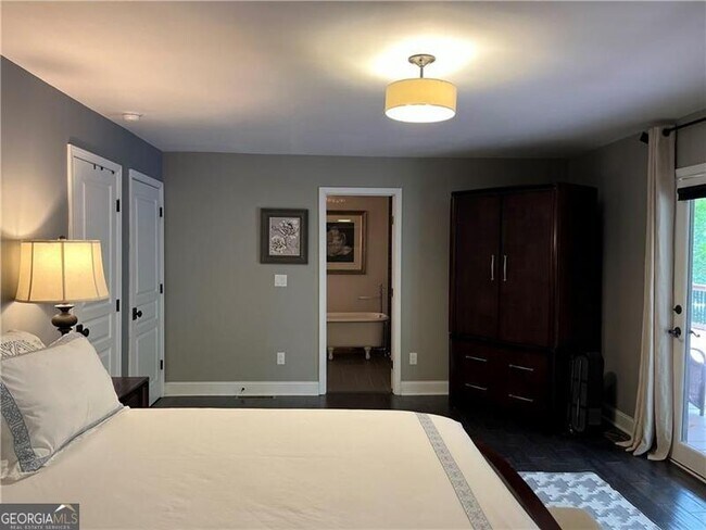 Building Photo - 6115 Reives Rd