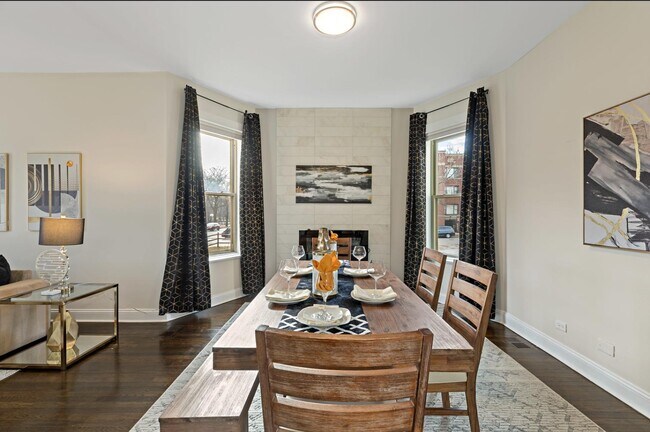 Building Photo - 5536 S King Dr