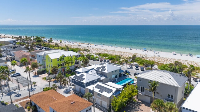 Building Photo - 113-112 12th Ave