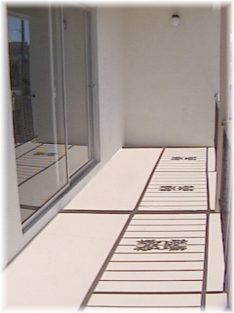 Large 19 x 5 Patio - 3456 Redwood Ct