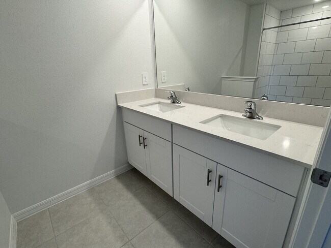 Building Photo - 9333 Bonita Mar Dr