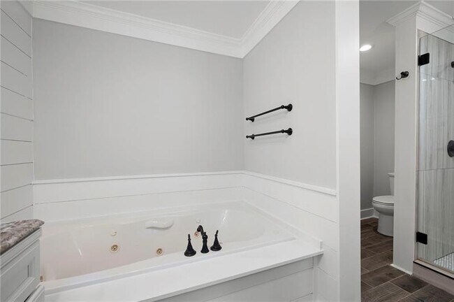Building Photo - 2356 Pinkney Dr