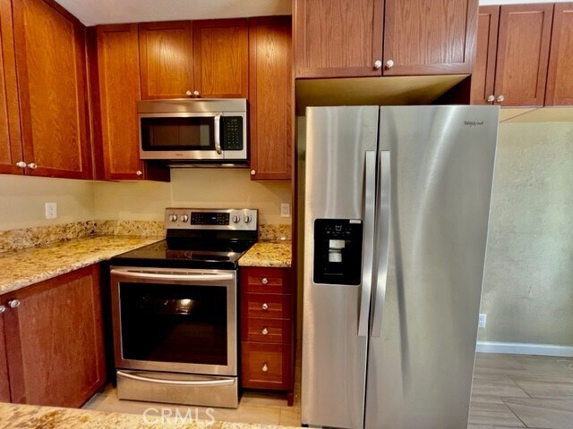 Building Photo - 45313 Sunset Ln