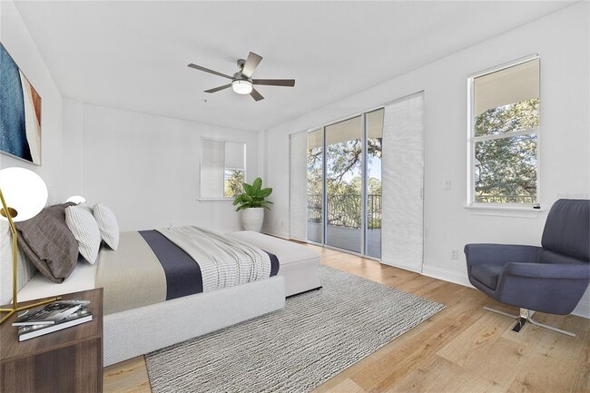 Building Photo - 750 4th Ave S