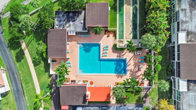 Building Photo - 2671 Boundbrook Blvd