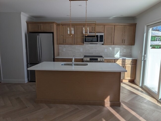 Building Photo - 778 S Main St