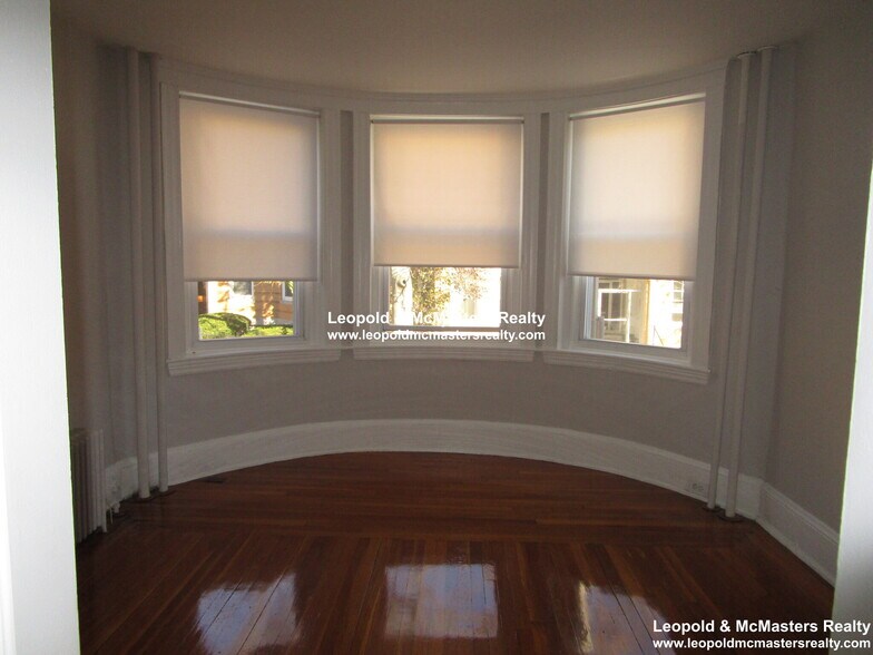 Building Photo - 136 Chiswick Rd