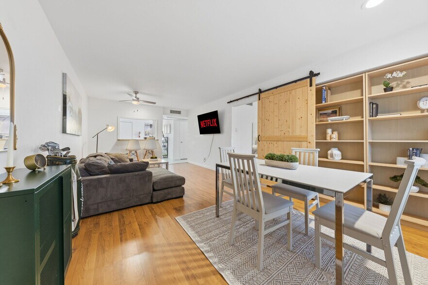 Building Photo - 5057 Les Chateaux Dr