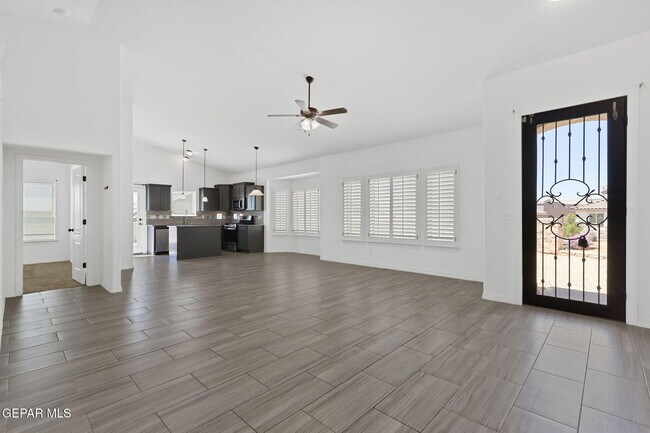 Building Photo - 223 Rutland Pl