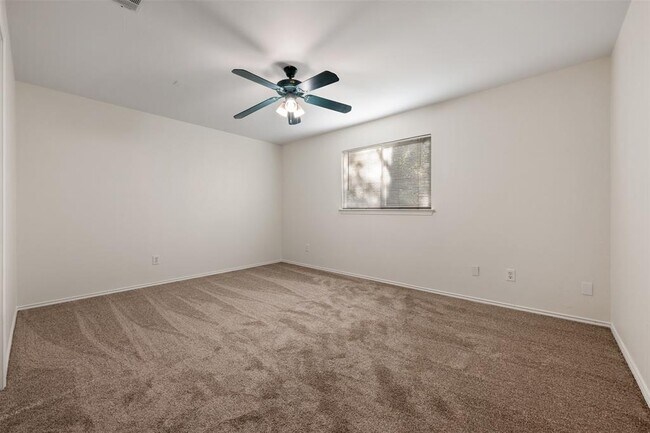 Building Photo - 11464 Bristle Oak Trail