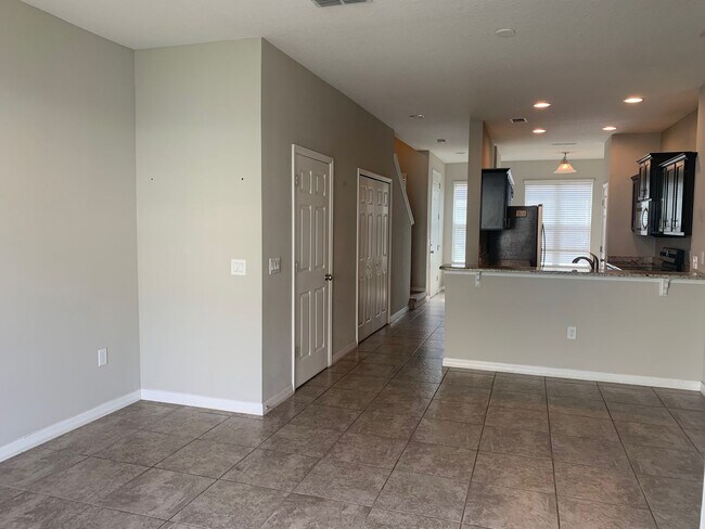 Building Photo - MOVE IN SPECIAL- 4/2.5 Energy Efficient Townhome in St. Cloud