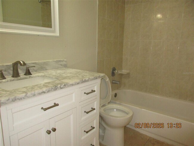 Building Photo - 185 Seabreeze Cir