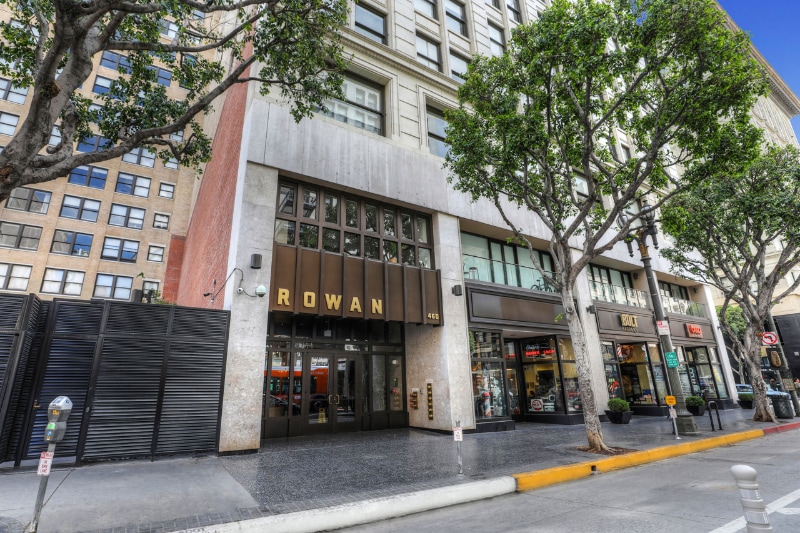 Building Photo - 460 S Spring St
