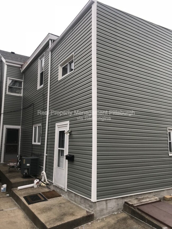 Building Photo - 4554 Friendship Ave