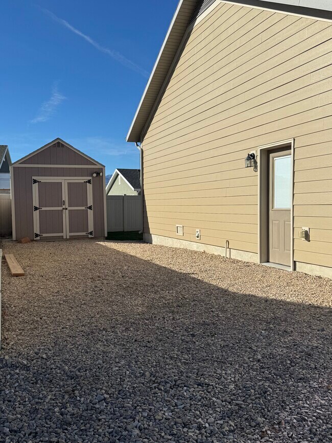 Building Photo - 1022 S 1050 E