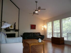Building Photo - 9100 Wildridge Dr