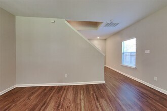Building Photo - 738 Levi Bend