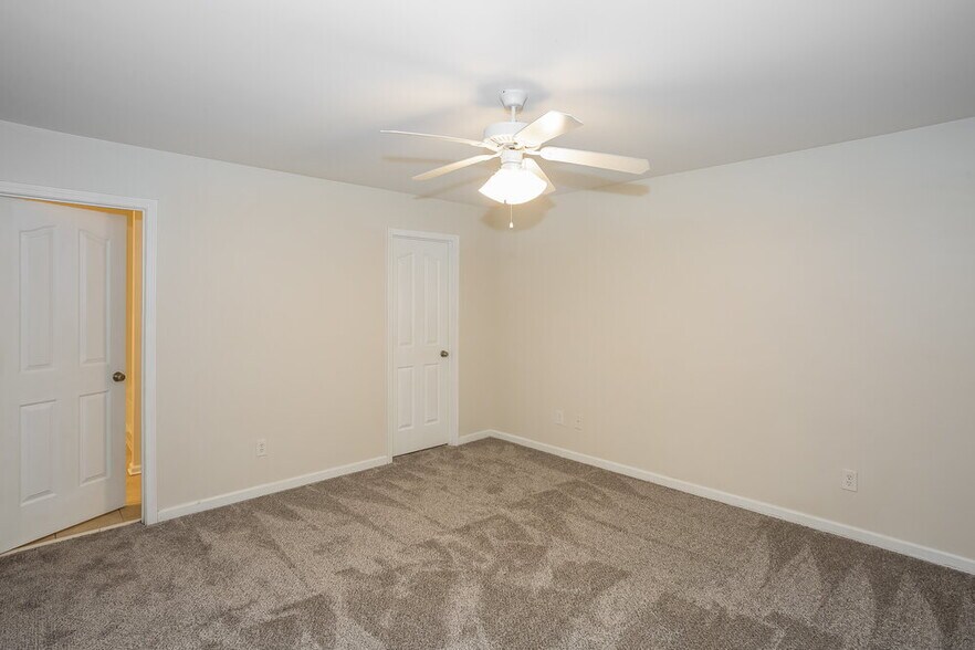 Building Photo - 3043 Clover Rd NW