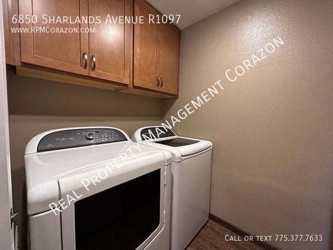 Building Photo - 2 Bed, 2 Full Bath Downstairs Condo For Re...