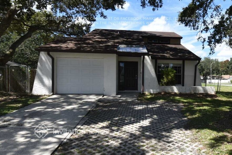 Primary Photo - 3101 Sandspur Dr