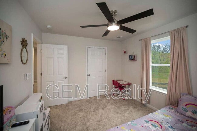 Building Photo - 6259 Bobcat Ln