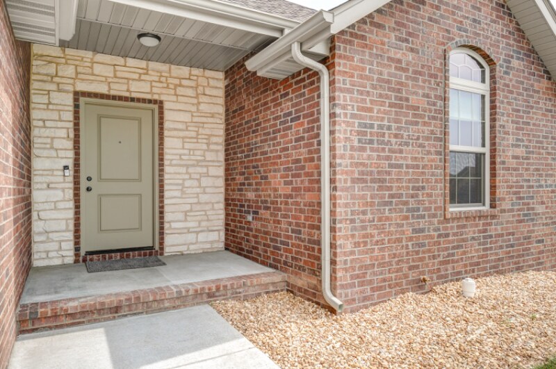 Building Photo - 877 E Scott Wayne Dr