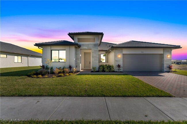 Building Photo - 5114 Penella Ave