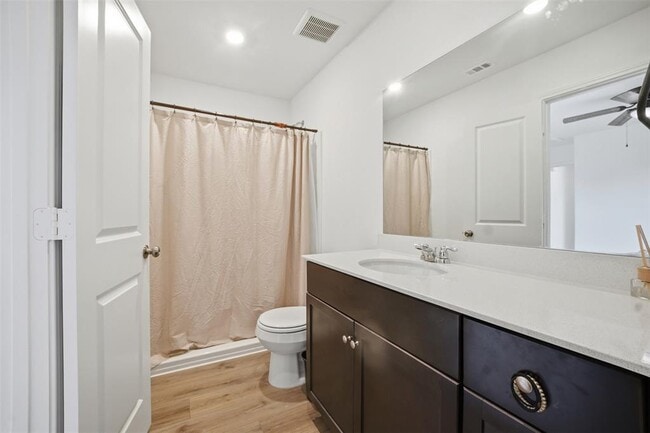 Building Photo - 625 Marty Allen Lp