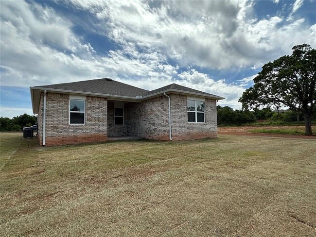 Building Photo - 18000 Lantana Loop