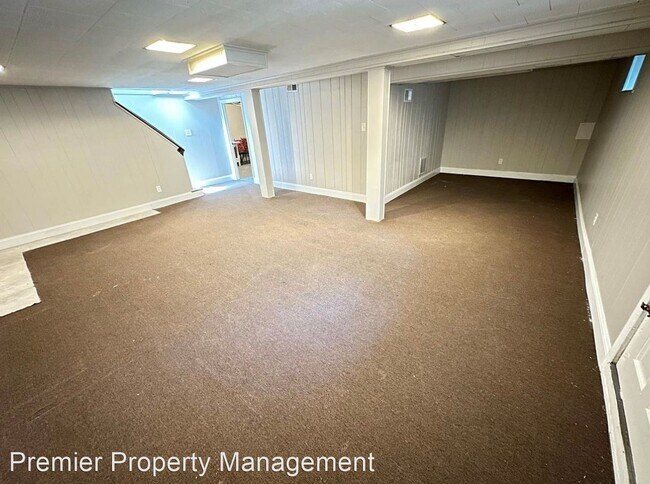 Building Photo - 3 br, 1.5 bath House - 5507 Wilvan Avenue