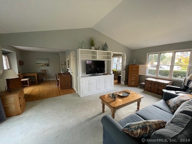 Building Photo - 402 Riverside Dr