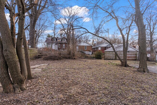 Building Photo - 8212 Toddy Ave
