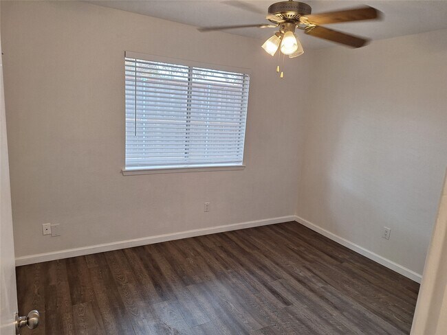 Building Photo - 19959 Salt River Ct