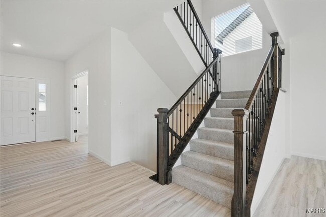 Building Photo - 928 Little Fieldstone Court
