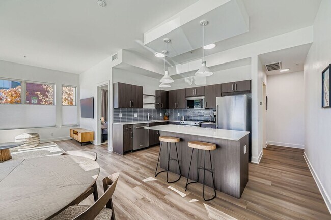 Building Photo - Turnkey 2 BDR Condo in the Heart of Boulder