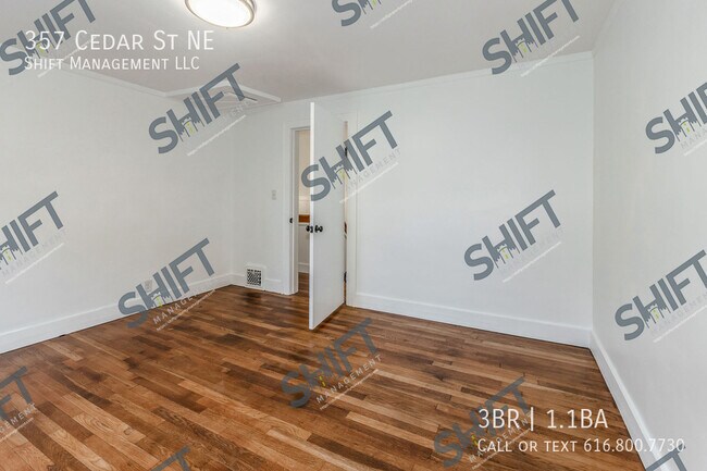 Building Photo - 357 Cedar St NE