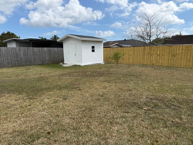 Building Photo - 12275 Quail Roost Dr